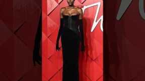 Celebrities Slays @ The London Fashion Awards #fashionpolice #celebrityfashion #redcarpet #london
