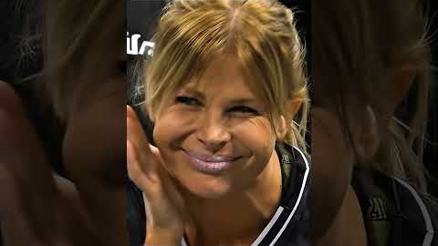 She Kissed Her?! Unbelievable Moment in Women’s Slap Fighting! 💋🔥