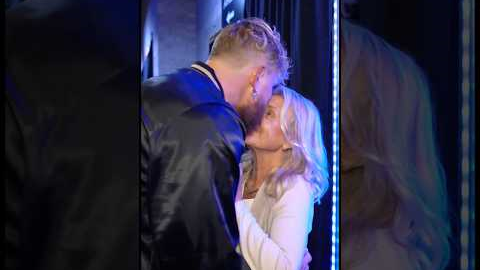 Jake Paul Hugged his Mother Before Boxing Match 🥹💕 #jakepaul #viral #funny #boxing #breakingnews