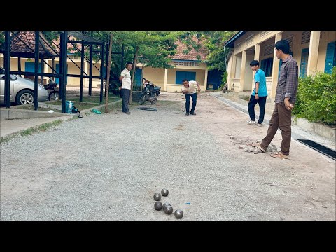 Funny petanque fighting #volleyballworld #volleyballteam #volleyballlife #volleyballgame